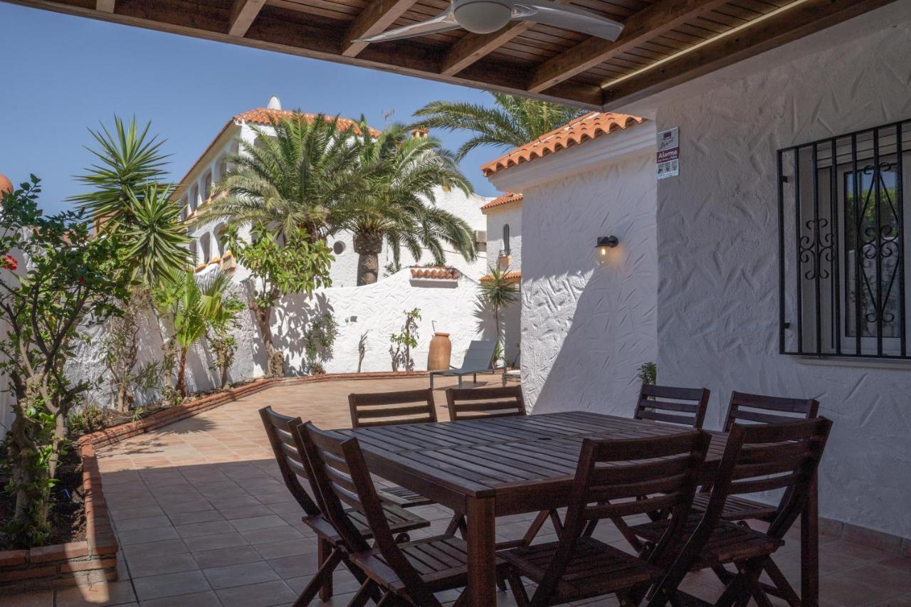 Villa Ohana Roquetas de Mar Bagian luar foto